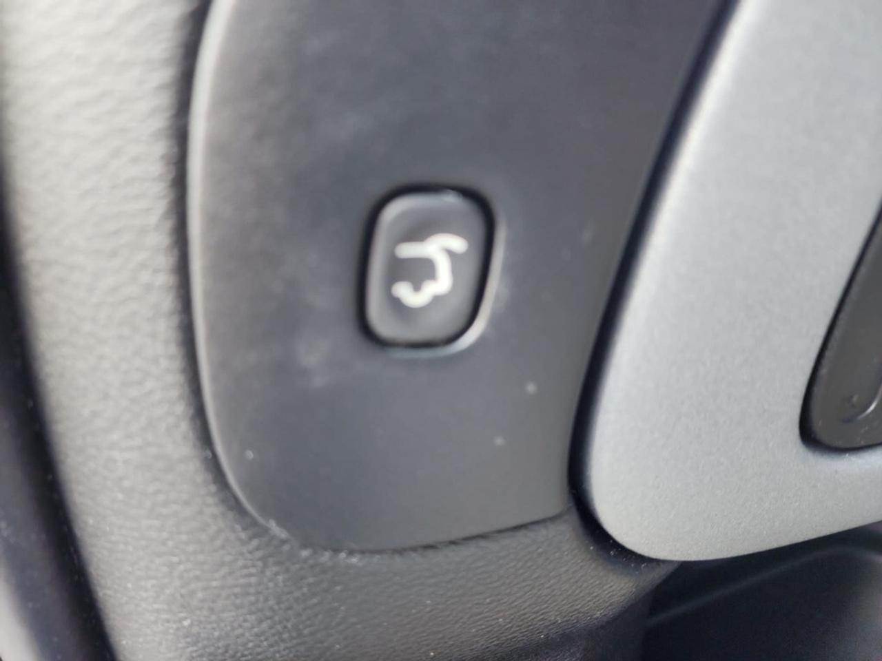2019 Jeep Cherokee 4X4 Photo