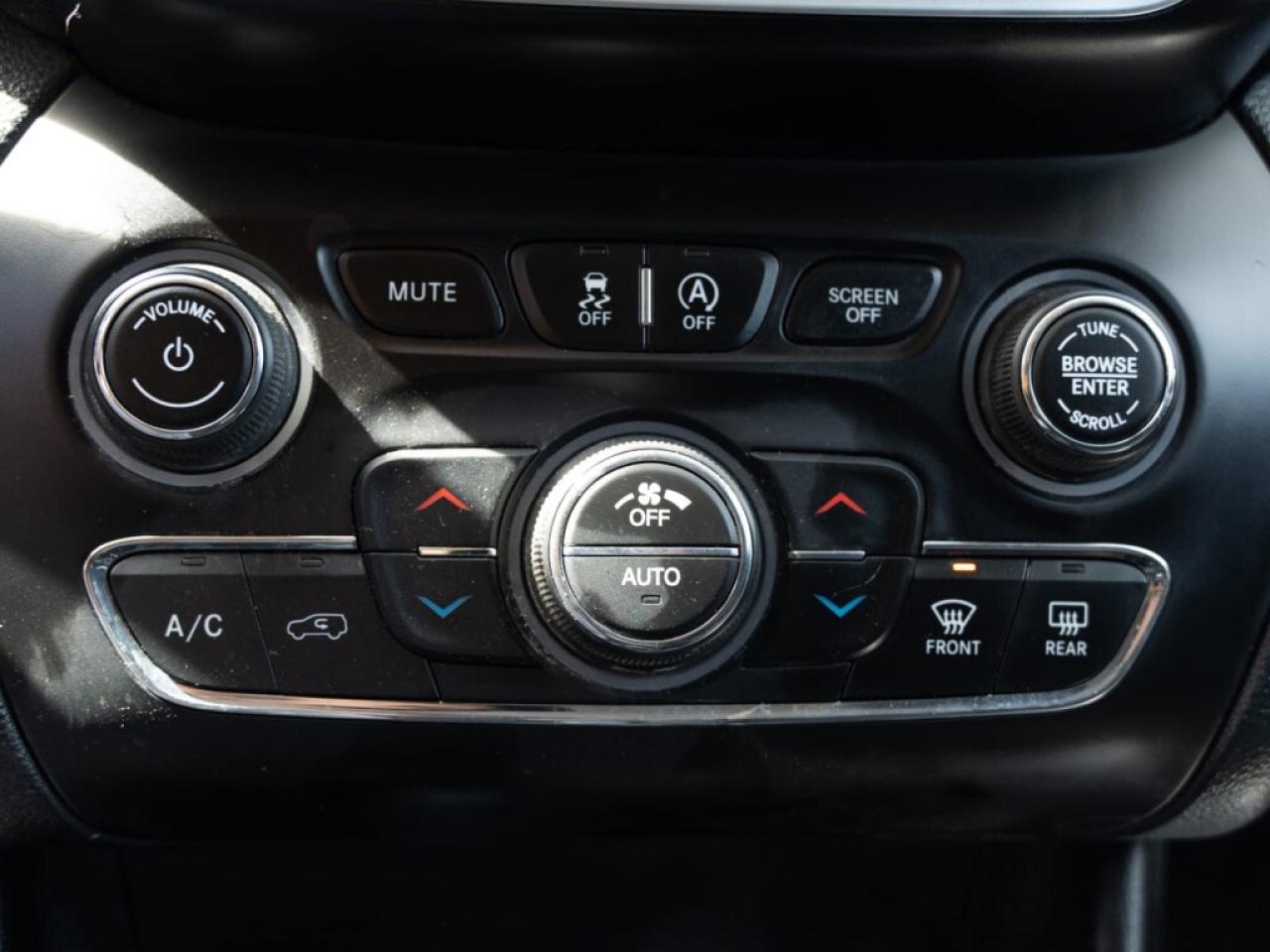 2019 Jeep Cherokee 4X4 Photo