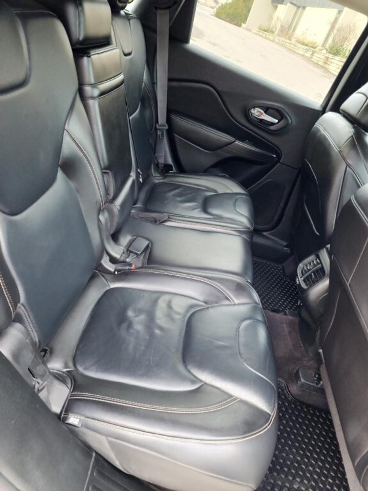 2019 Jeep Cherokee 4X4 Photo