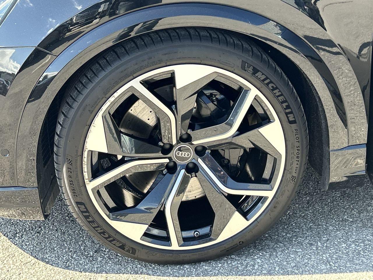 2023 Audi RS Q8 4.0T quattro   Carbon Optics Photo