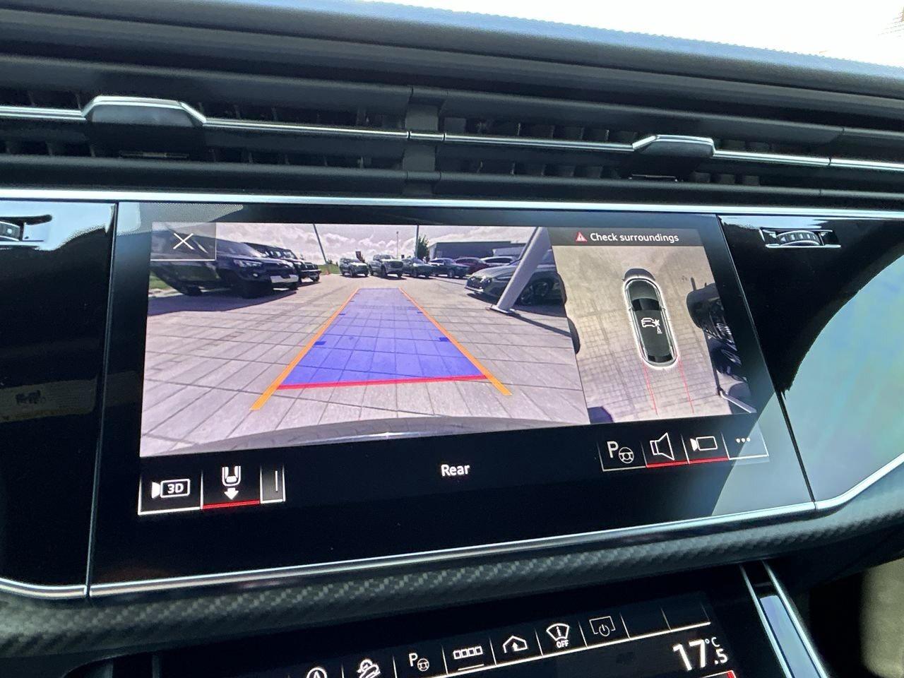 2023 Audi RS Q8 4.0T quattro   Carbon Optics Photo