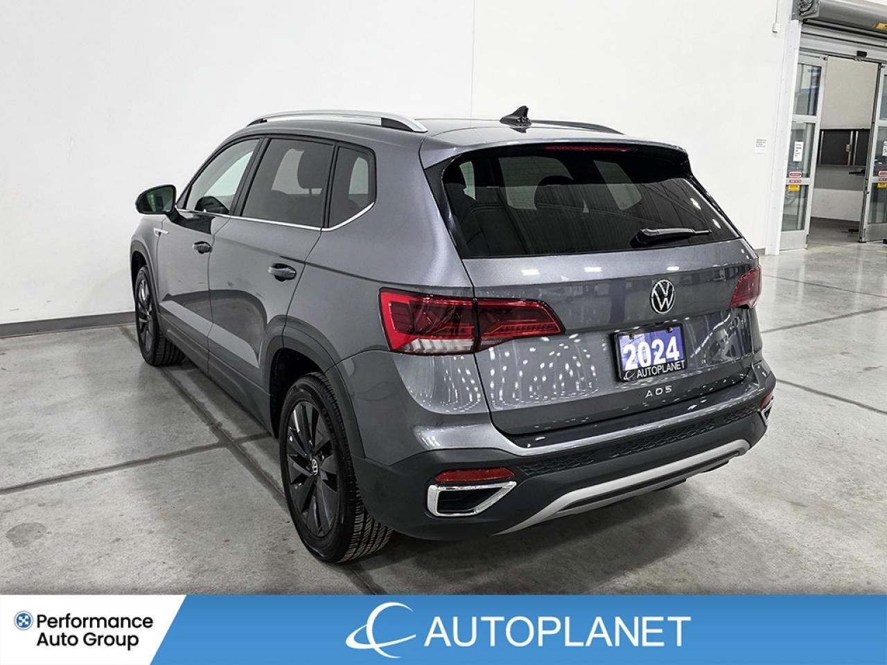 2024 Volkswagen Taos Comfortline, Pano Roof, Back Up Cam, Heated Seats Photo