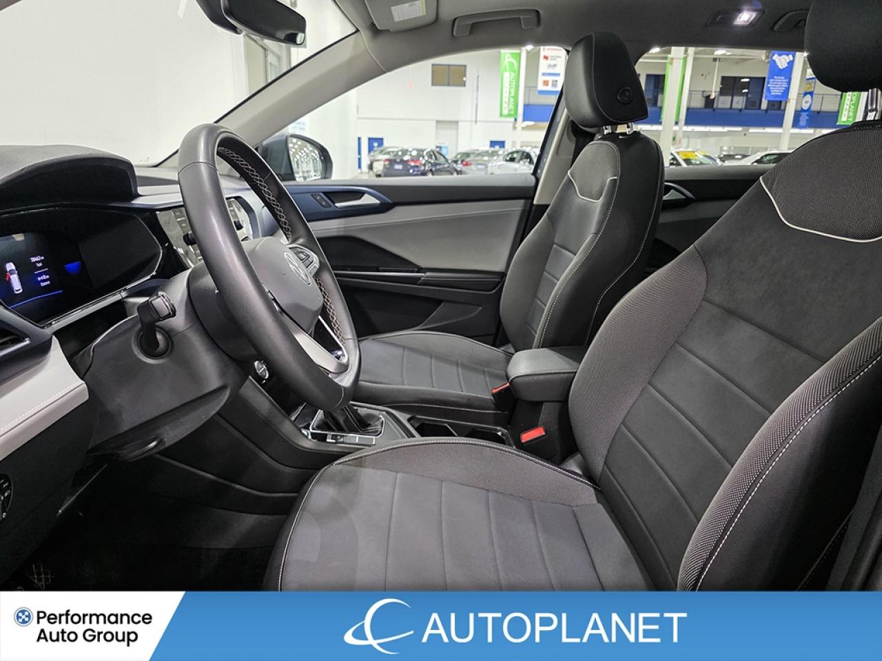 2024 Volkswagen Taos Comfortline, Pano Roof, Back Up Cam, Heated Seats Photo