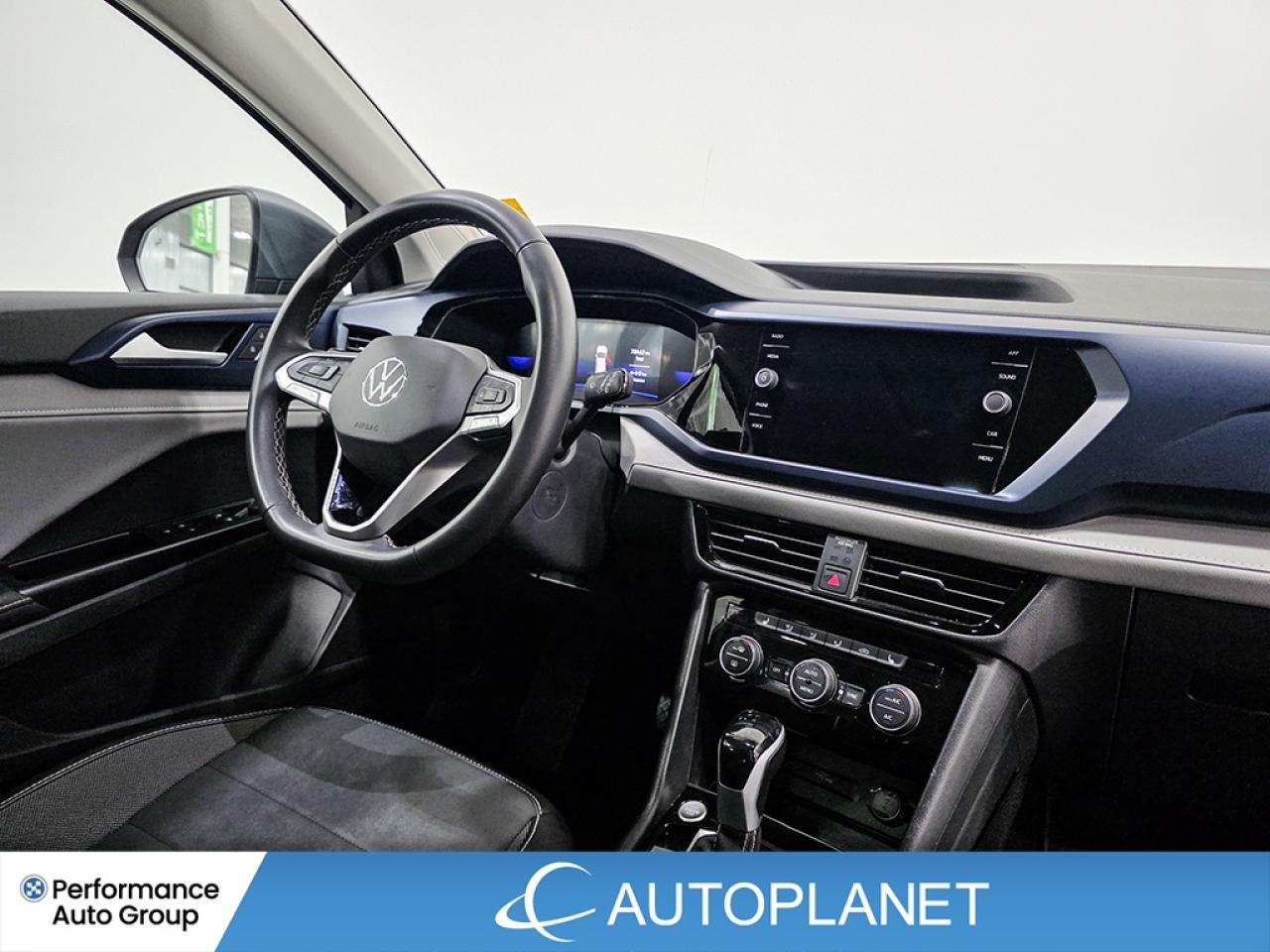 2024 Volkswagen Taos Comfortline, Pano Roof, Back Up Cam, Heated Seats Photo