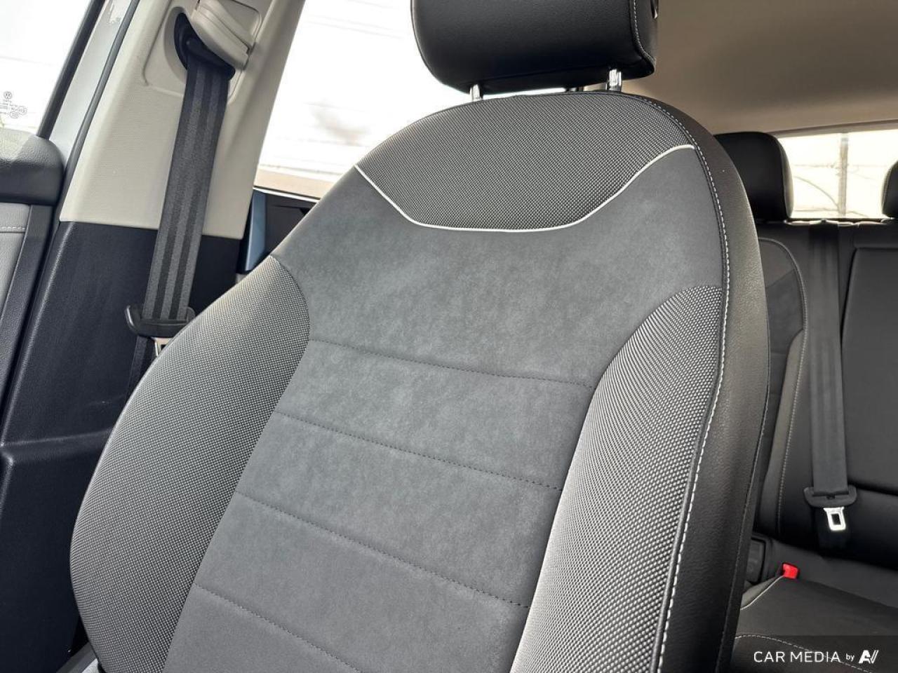 2024 Volkswagen Taos Comfortline BACKUP CAM   BLUETOOTH   HTD SEATS   K Photo