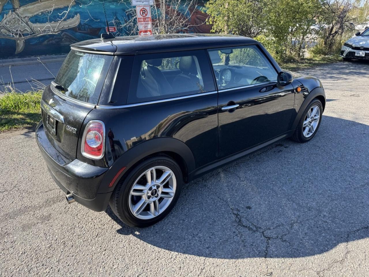 2012 MINI Cooper Hardtop 2dr Coupe S Bayswater Edition Photo