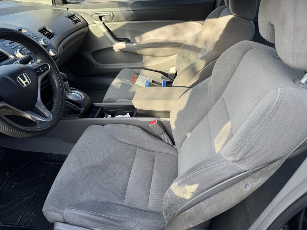 2009 Honda Civic 2dr Automatic DX-G Photo