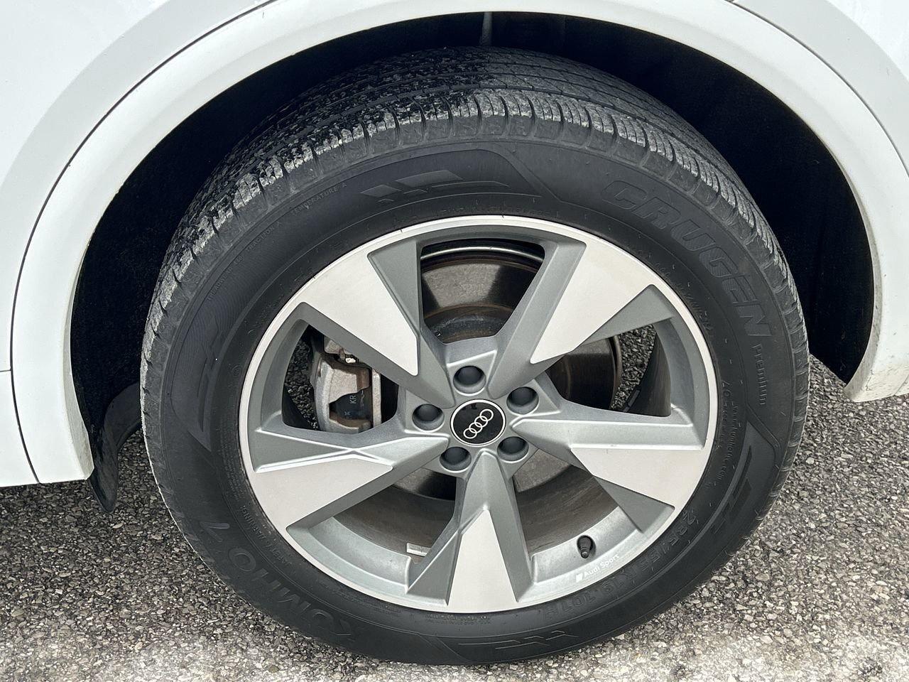 2024 Audi Q5 Komfort 40 TFSI   2.99% up to 48m Photo