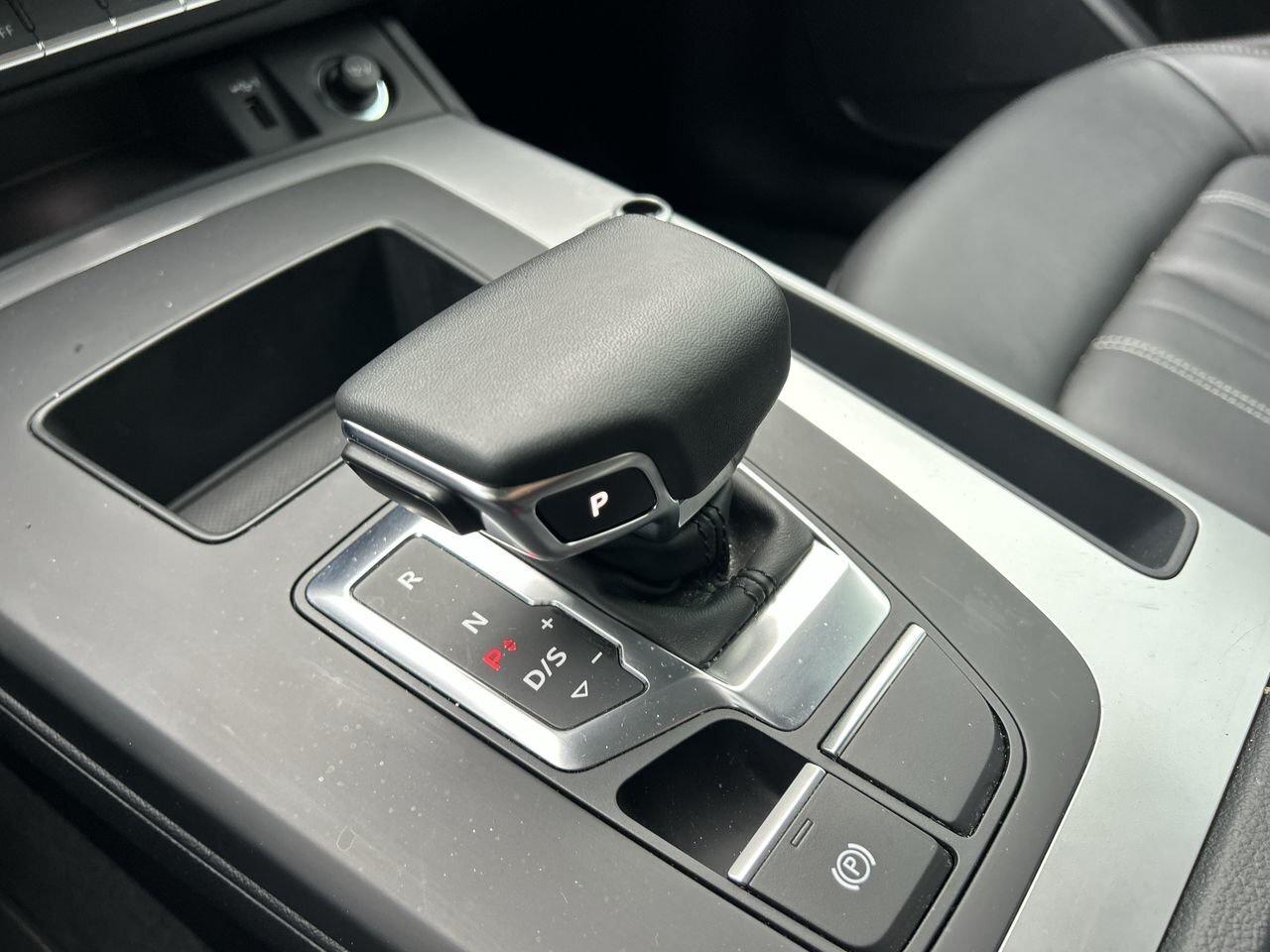 2024 Audi Q5 Komfort 40 TFSI   2.99% up to 48m Photo