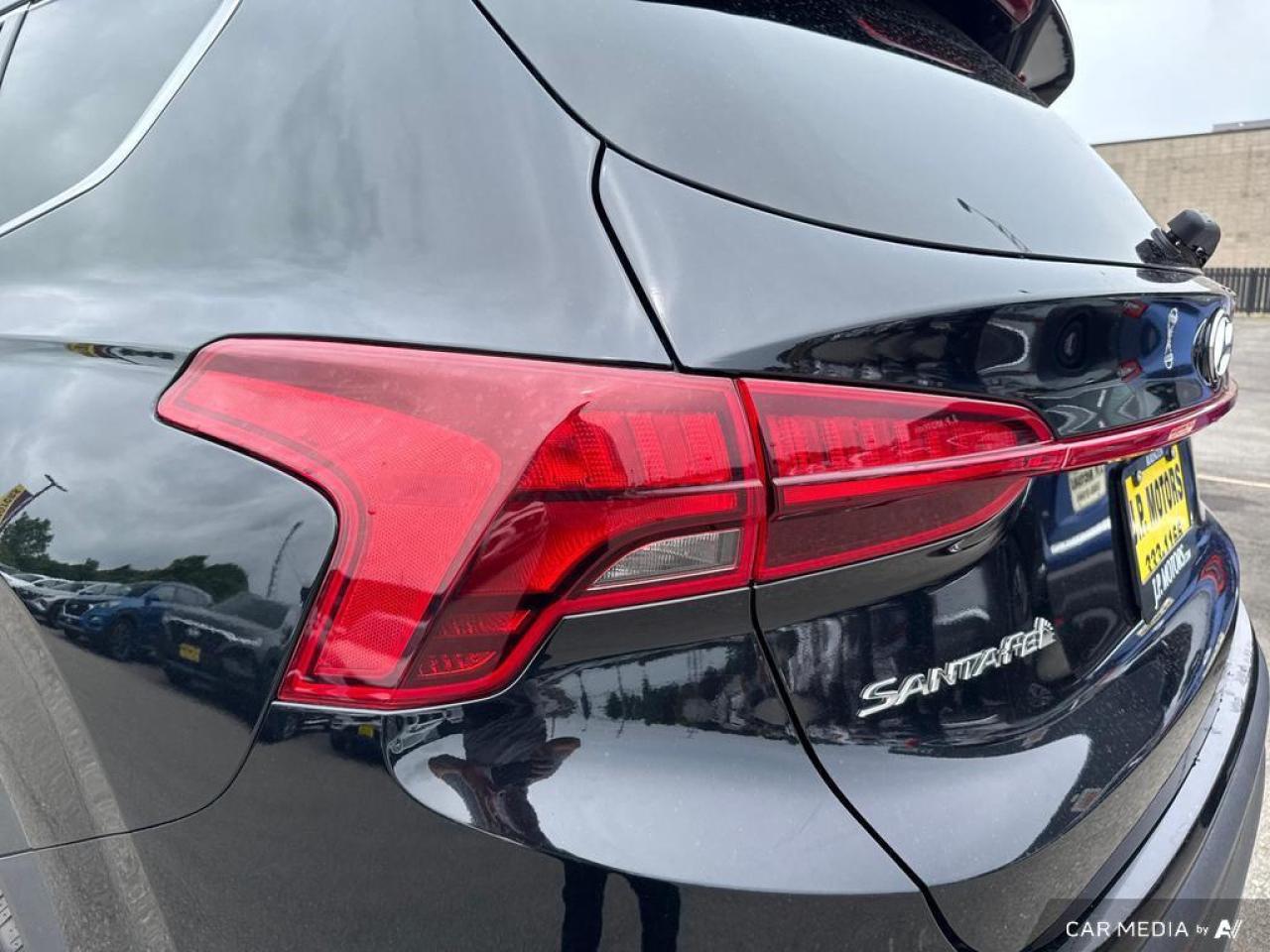 2022 Hyundai Santa Fe ESSENTIAL BACKUP CAM   BLUETOOTH   HTD SEATS   KEY Photo