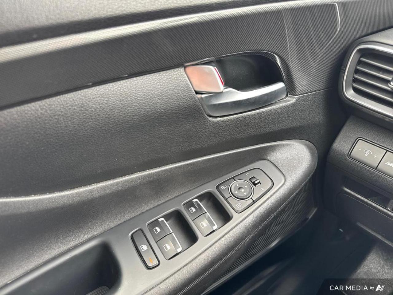 2022 Hyundai Santa Fe ESSENTIAL BACKUP CAM   BLUETOOTH   HTD SEATS   KEY Photo