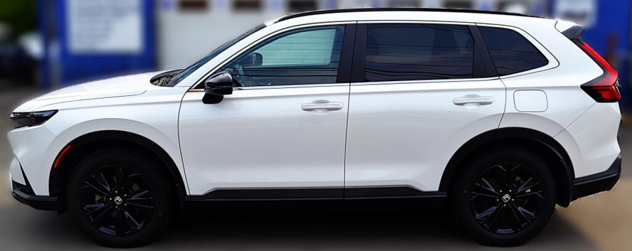 2023 Honda CR-V Hybrid Touring HYBRID All-wheel Drive Photo