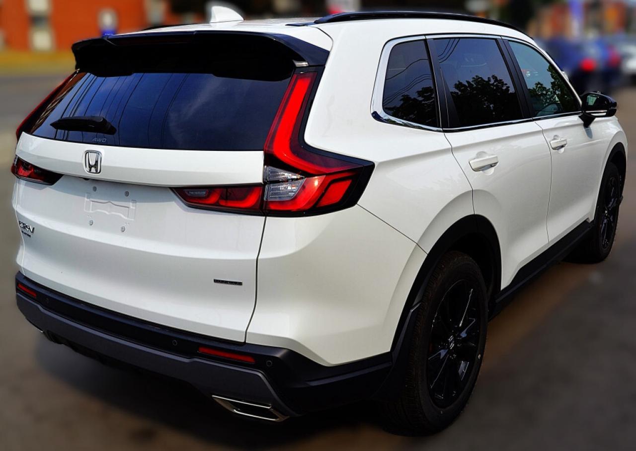 2023 Honda CR-V Hybrid Touring HYBRID All-wheel Drive Photo