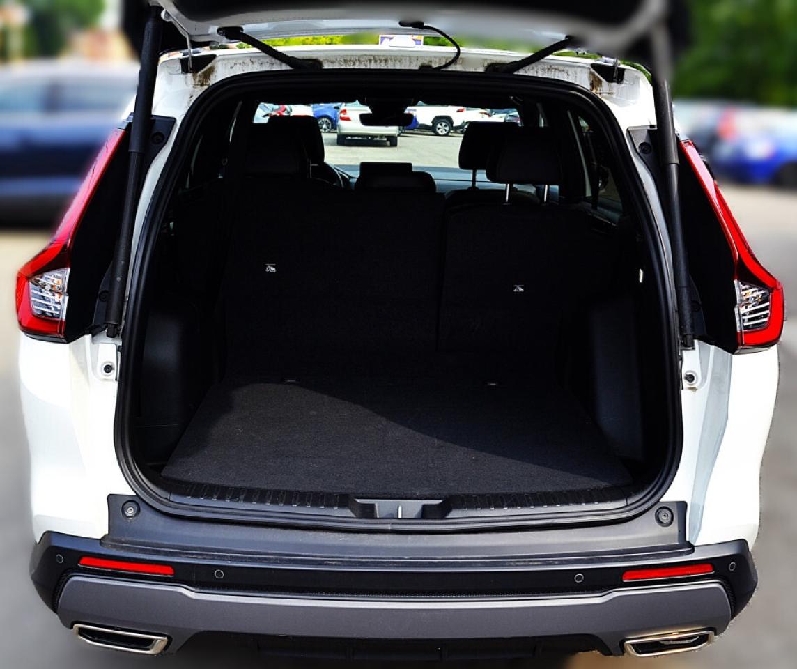 2023 Honda CR-V Hybrid Touring HYBRID All-wheel Drive Photo