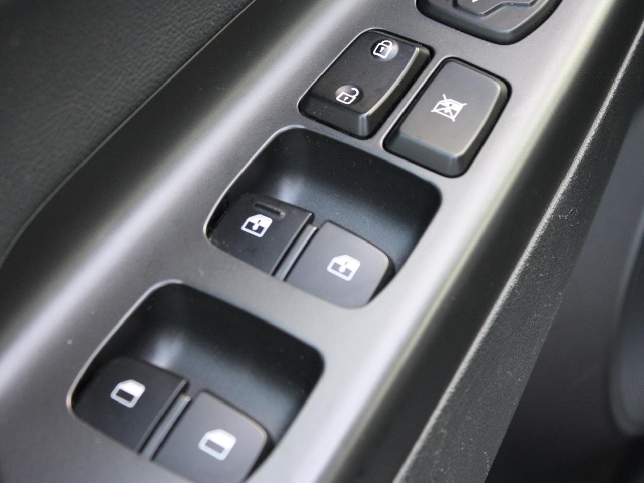 2018 Hyundai KONA 2.0L Luxury / Heated Seats / Blind Spot / Camera Photo