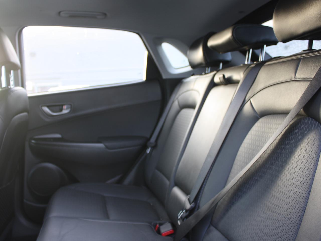 2018 Hyundai KONA 2.0L Luxury / Heated Seats / Blind Spot / Camera Photo