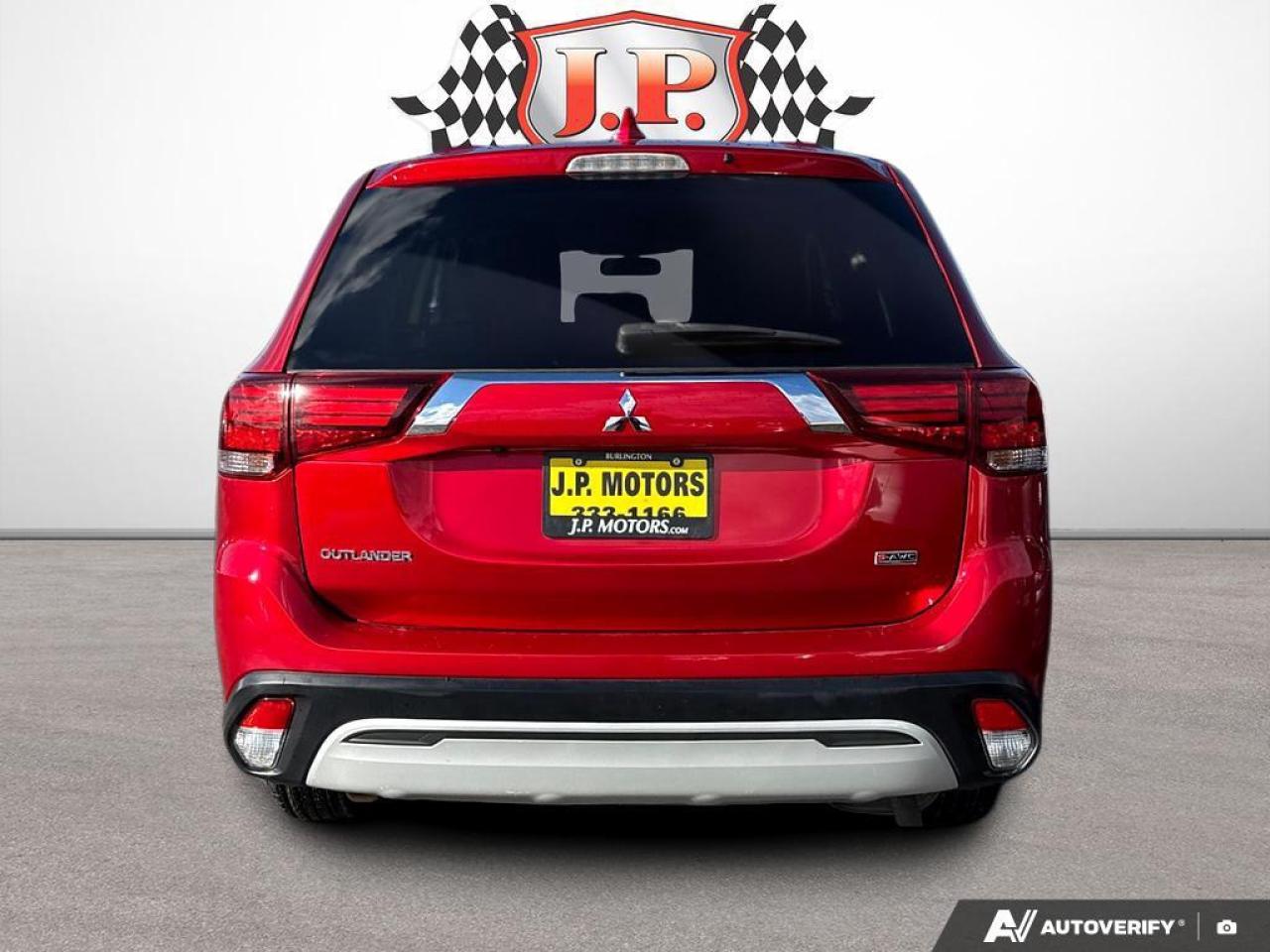 2020 Mitsubishi Outlander ES BACKUP CAM   BLUETOOTH   HTD SEATS   KEYLESS EN Photo