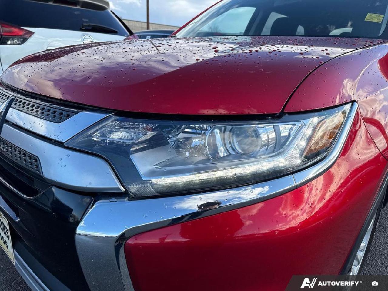 2020 Mitsubishi Outlander ES BACKUP CAM   BLUETOOTH   HTD SEATS   KEYLESS EN Photo