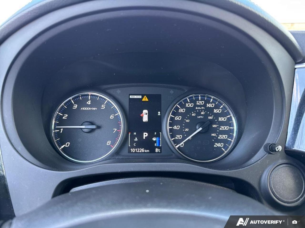 2020 Mitsubishi Outlander ES BACKUP CAM   BLUETOOTH   HTD SEATS   KEYLESS EN Photo