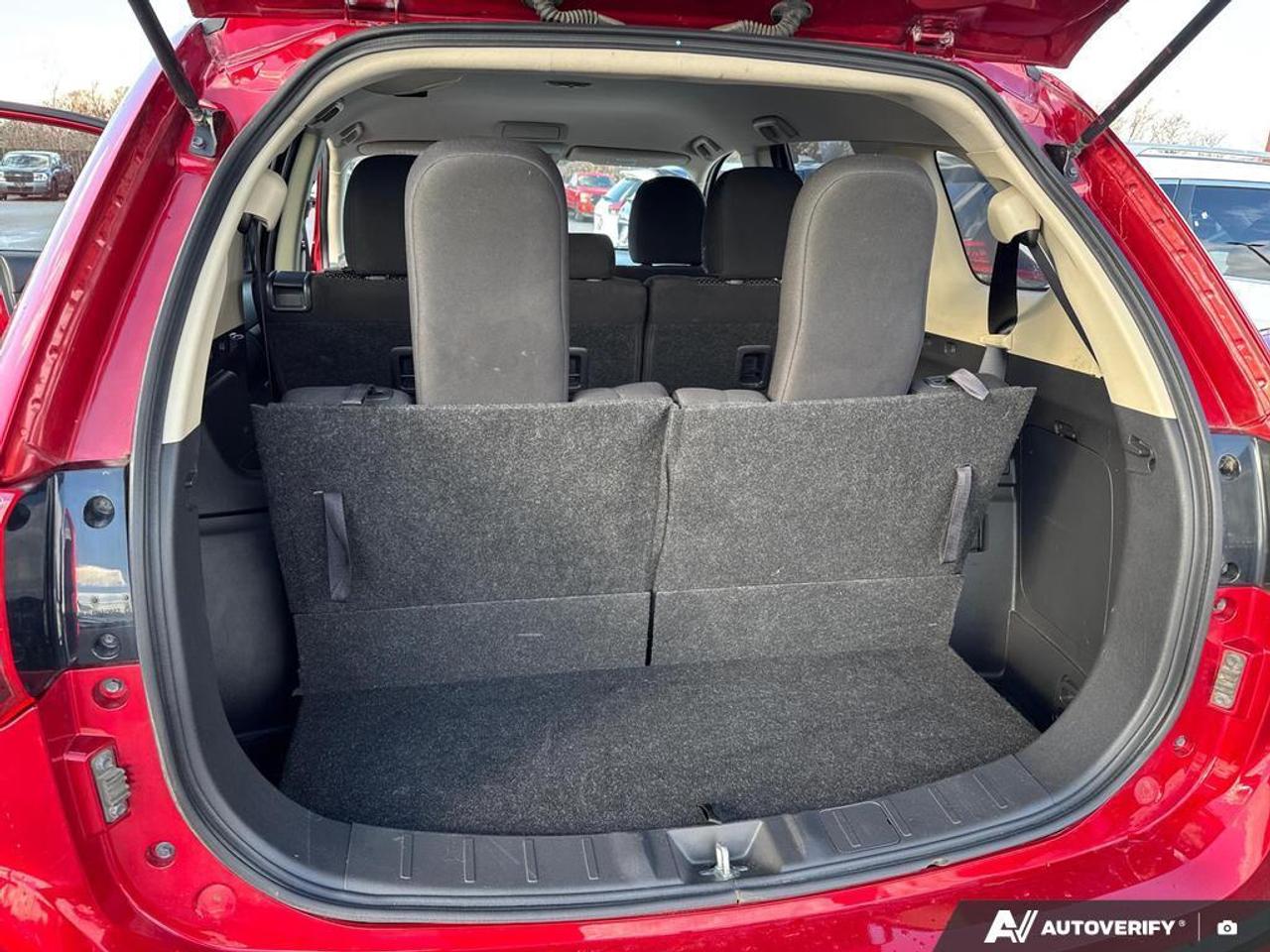 2020 Mitsubishi Outlander ES BACKUP CAM   BLUETOOTH   HTD SEATS   KEYLESS EN Photo