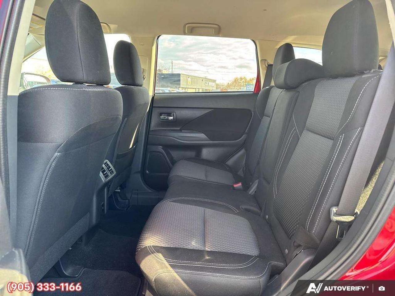 2020 Mitsubishi Outlander ES Apple CarPlay & Android Auto • 3rd-Row Seating • Heated Front Seats • SiriusXM® Satellite Radio • Keyless Entry Photo
