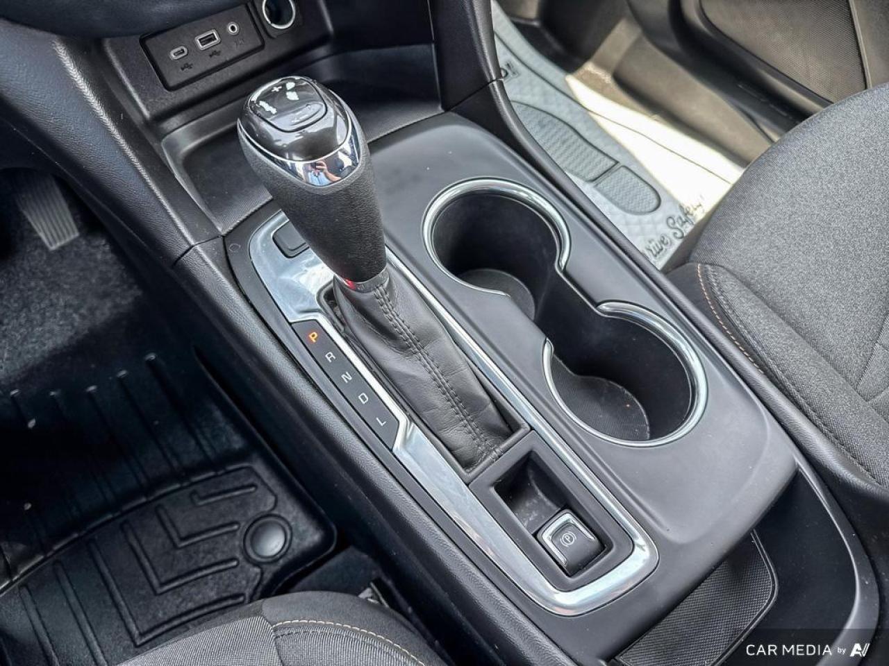 2020 Chevrolet Equinox LT BACKUP CAM   BLUETOOTH   HTD SEATS   KEYLESS EN Photo