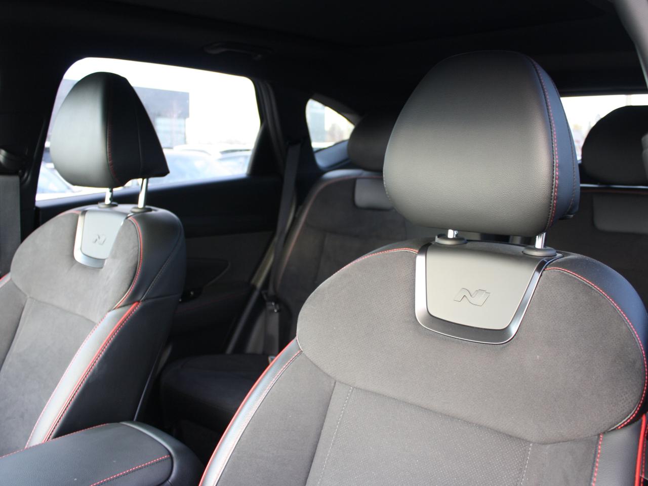 2025 Hyundai Tucson Hybrid N Line AWD / Heated Seats / Sunroof / Navigation Photo