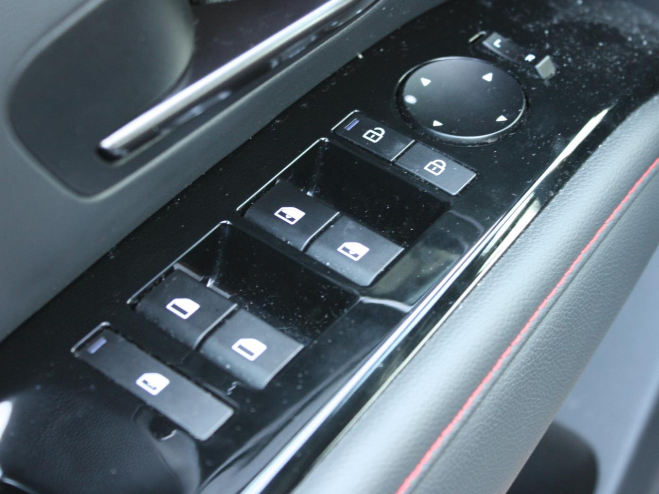 2025 Hyundai Tucson Hybrid N Line AWD / Heated Seats / Sunroof / Navigation Photo