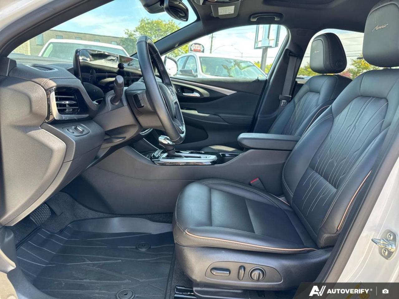 2024 Buick Envista Avenir BACKUP CAM   BLUETOOTH   HTD SEATS   KEYLES Photo