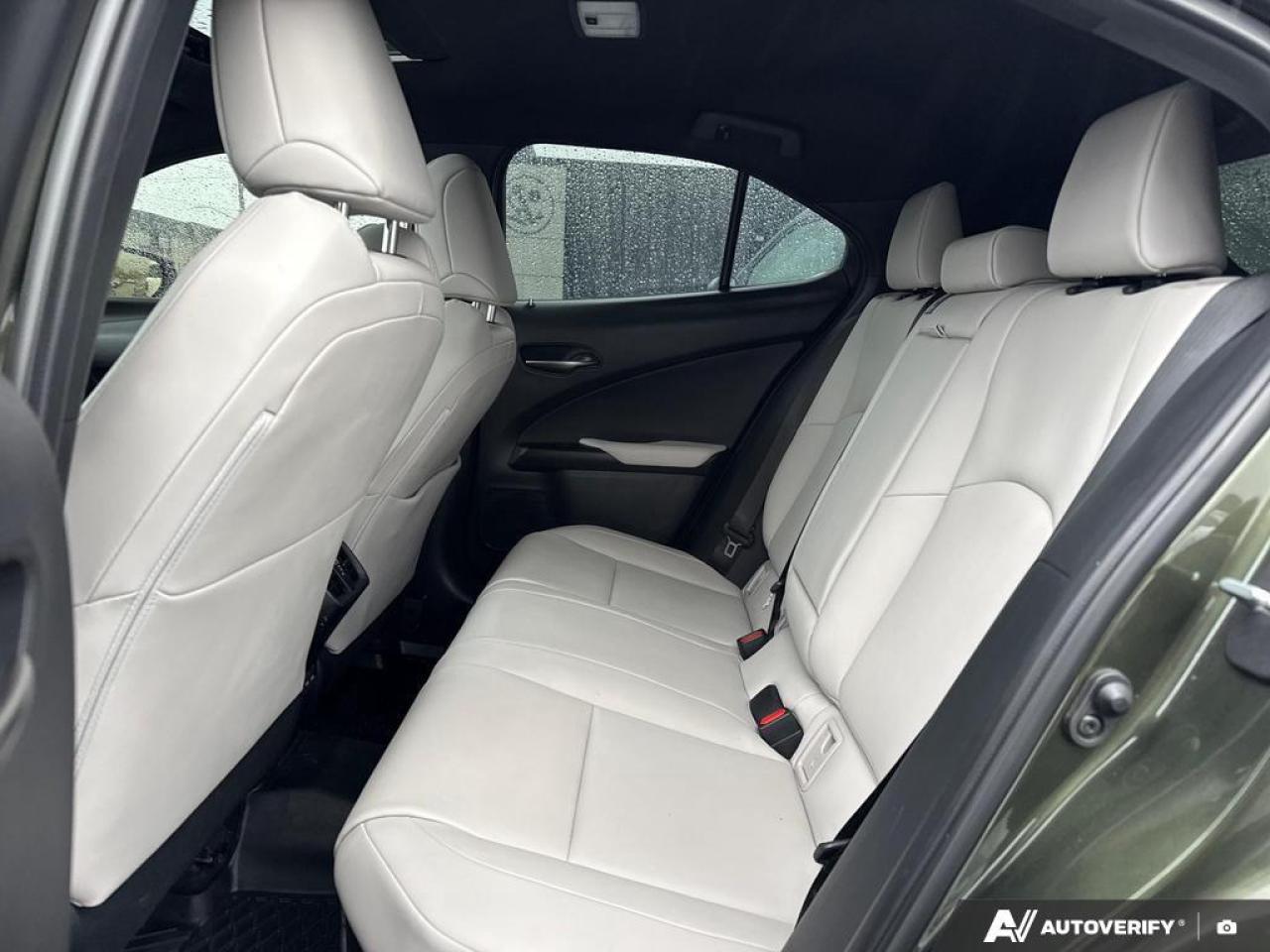 2023 Lexus UX 250H BACKUP CAM   BLUETOOTH   HTD SEATS   KEYLESS ENTRY Photo