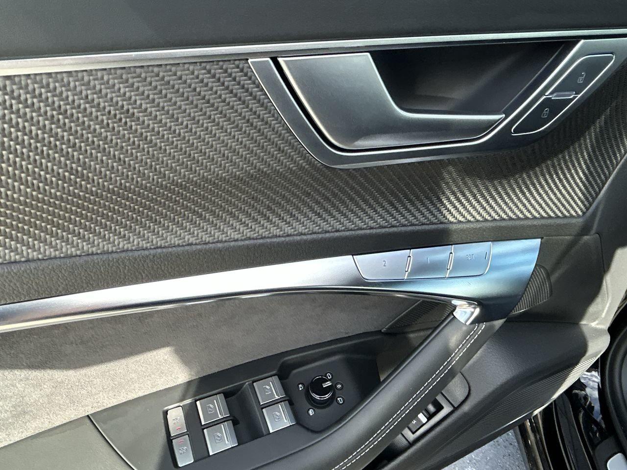 2025 Audi S6 Sedan 2.9 TFSI quattro   5.49% up to 48m Photo