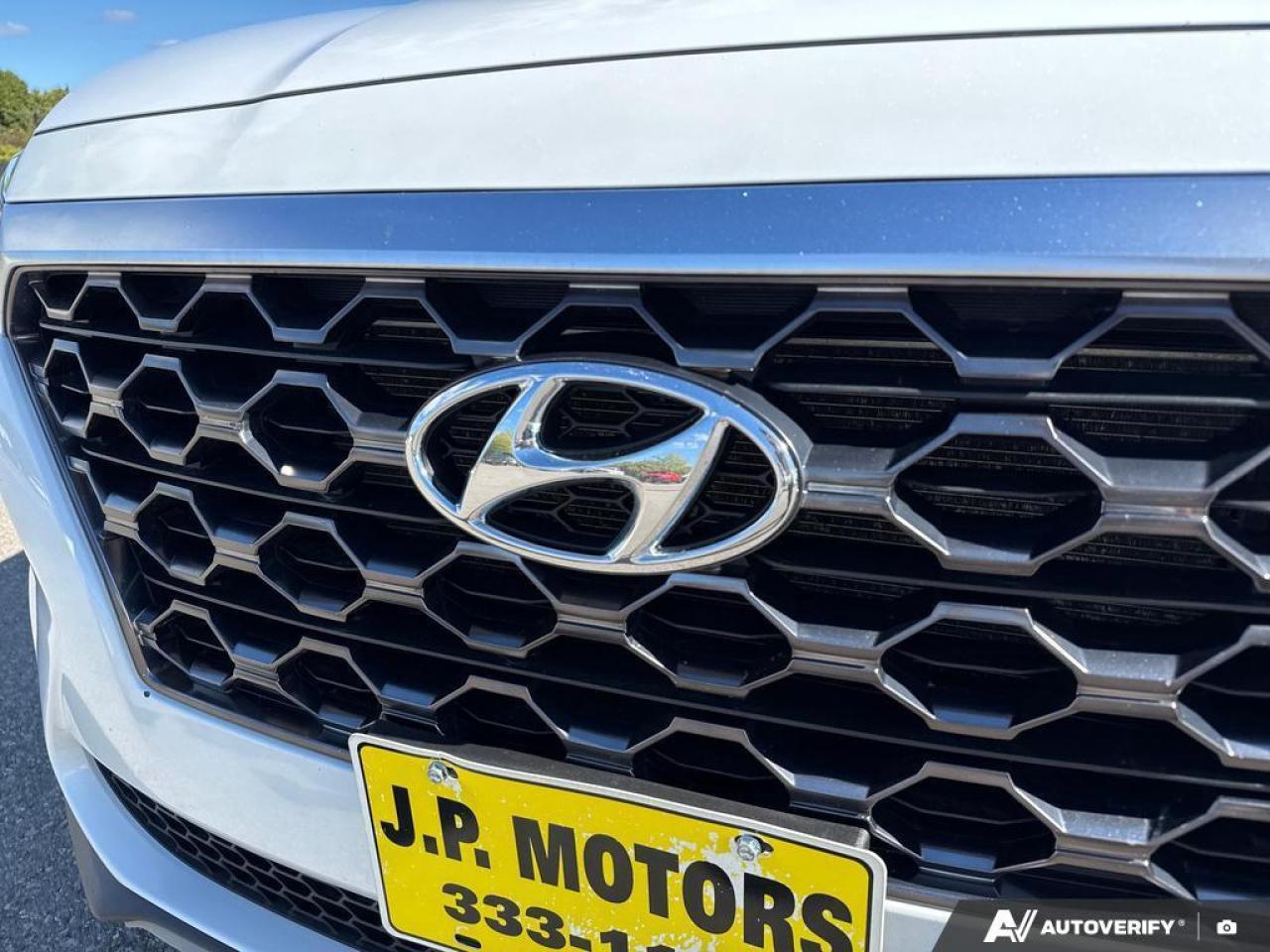 2020 Hyundai Santa Fe Essential 2.4  w/Safety Package BACKUP CAM   BLUET Photo