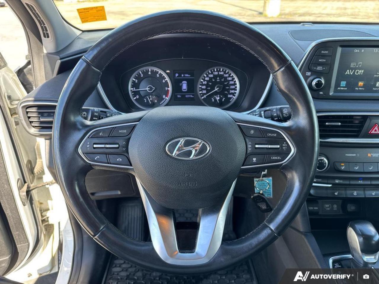 2020 Hyundai Santa Fe Essential 2.4  w/Safety Package BACKUP CAM   BLUET Photo