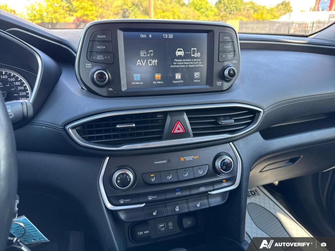 2020 Hyundai Santa Fe Essential 2.4  w/Safety Package BACKUP CAM   BLUET Photo