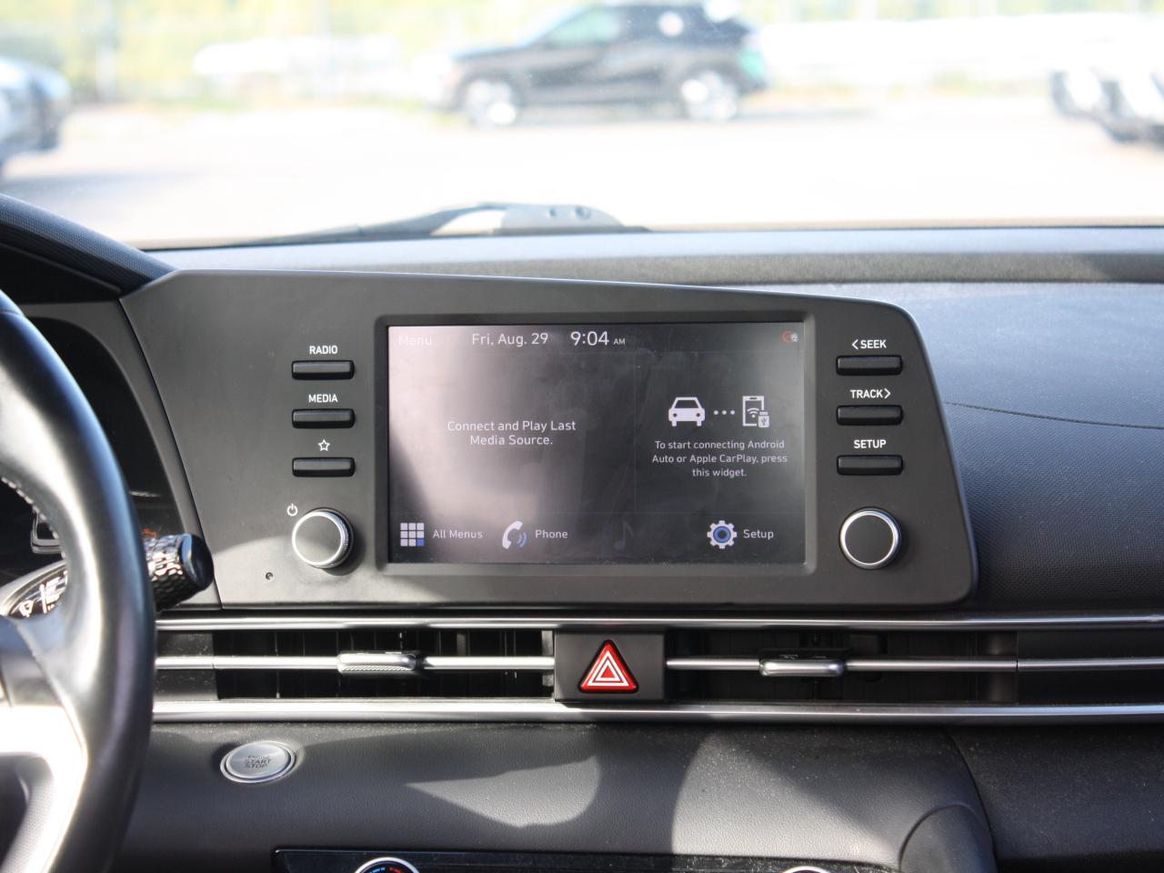 2022 Hyundai Elantra Preferred IVT w-Sun & Tech Package Photo