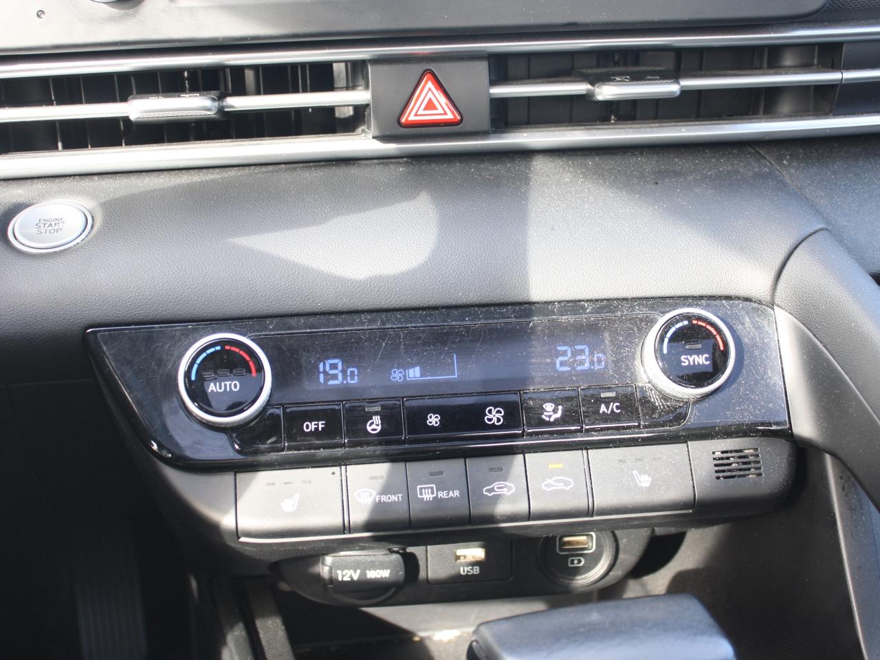 2022 Hyundai Elantra Preferred IVT w-Sun & Tech Package Photo