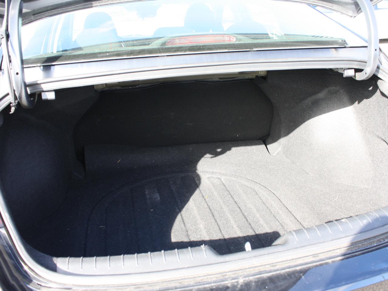 2022 Hyundai Elantra Preferred IVT w-Sun & Tech Package Photo