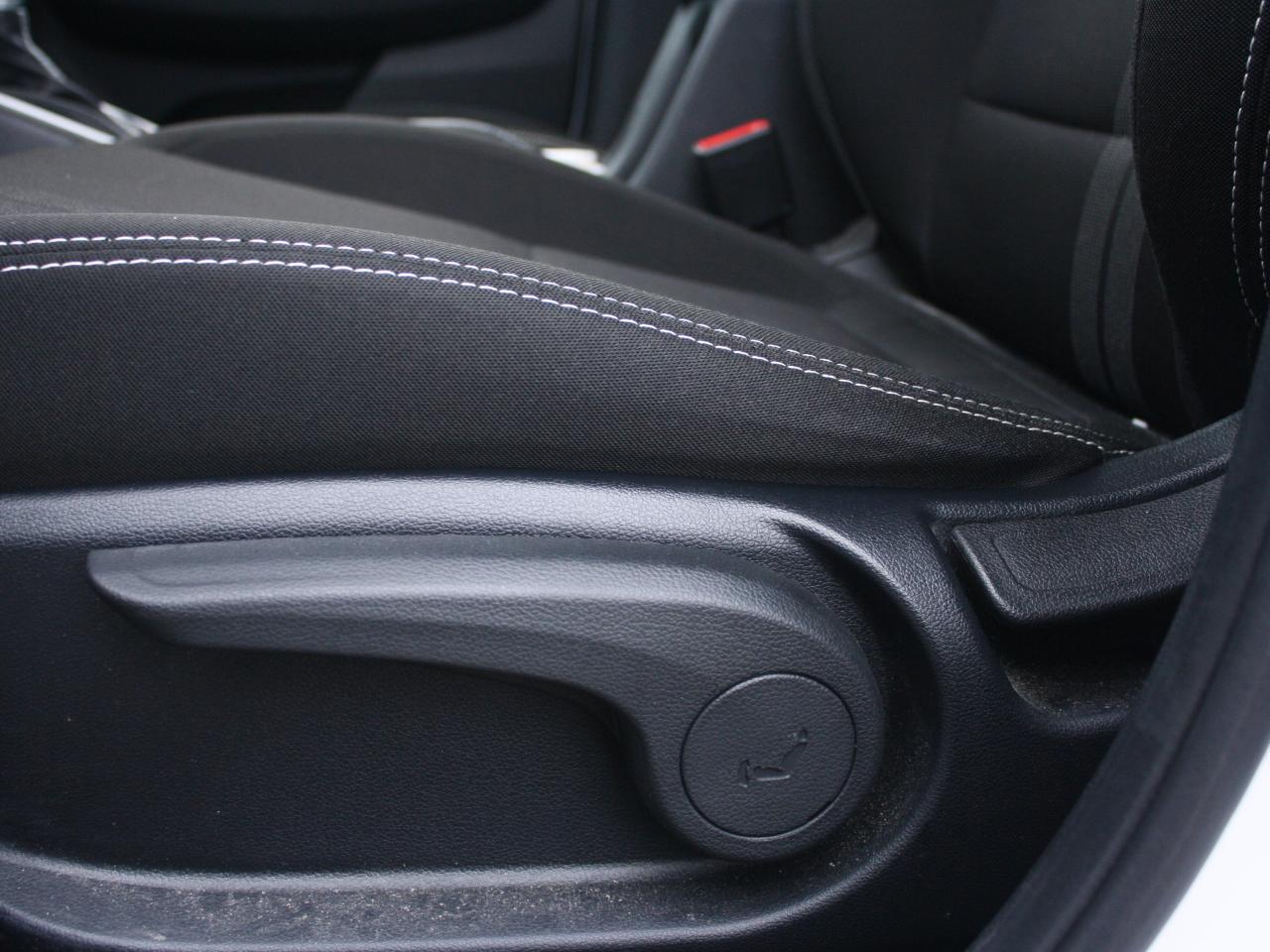 2023 Hyundai Venue Preferred / Heated Seats / Apple CarPlay / Android Photo