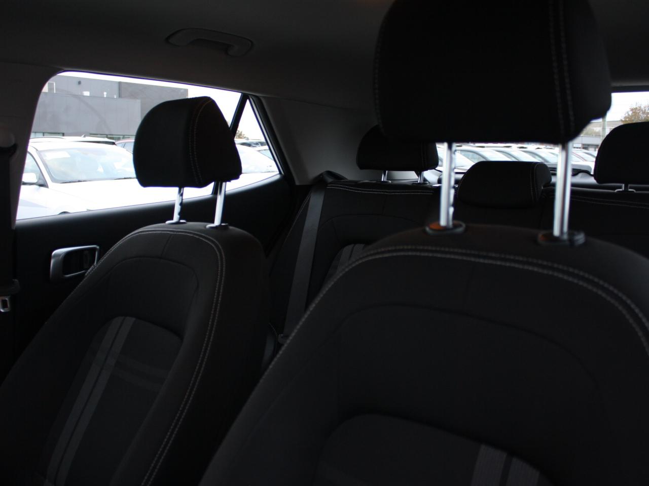 2023 Hyundai Venue Preferred / Heated Seats / Apple CarPlay / Android Photo