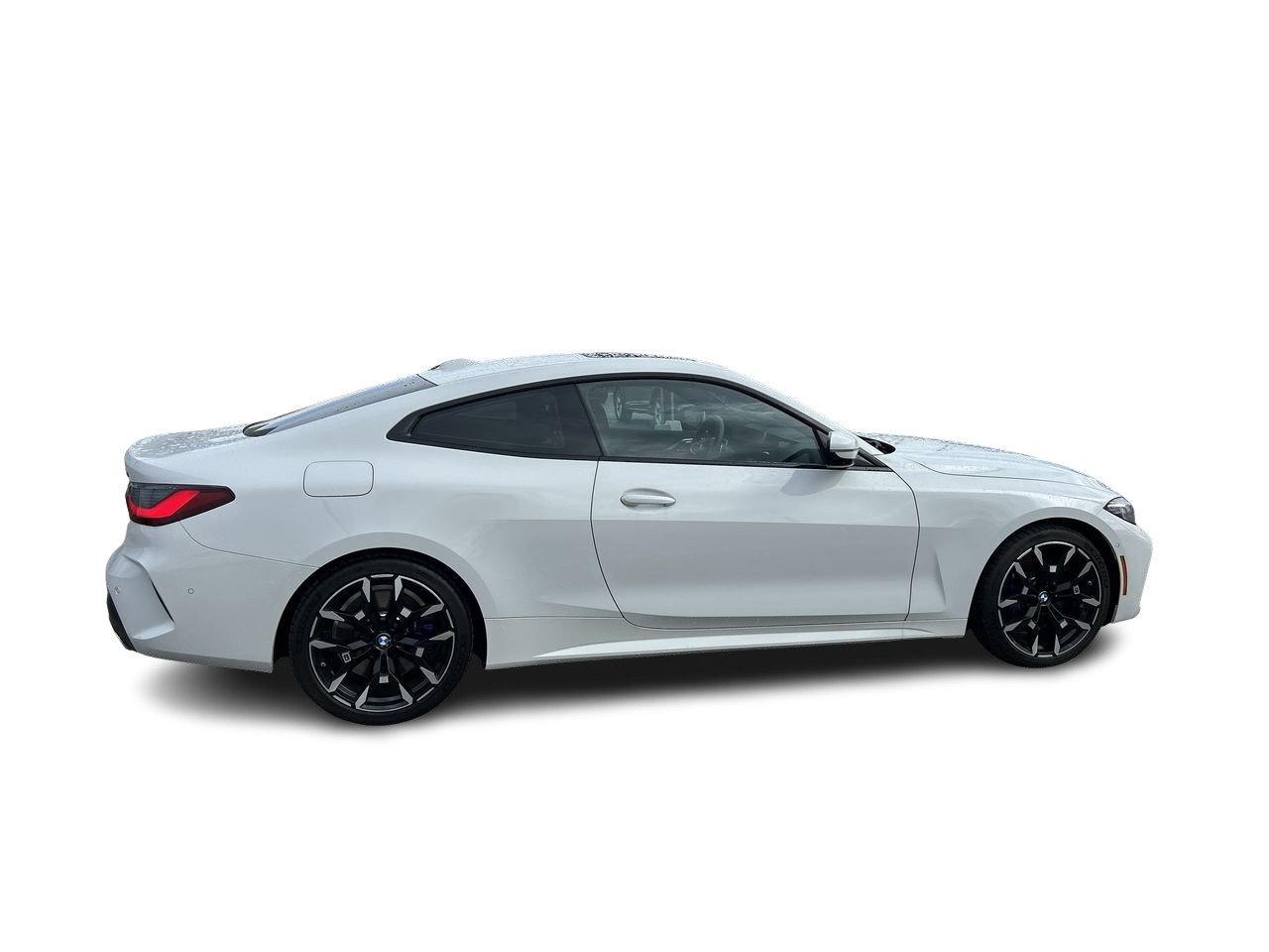 2025 BMW 4 Series xDrive Coupe Photo