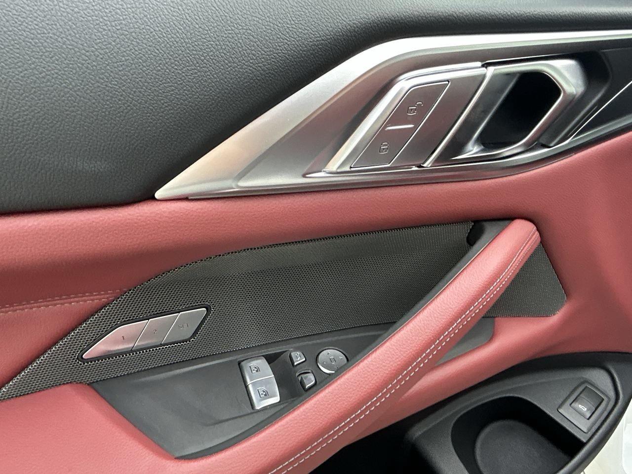 2025 BMW 4 Series xDrive Coupe Photo