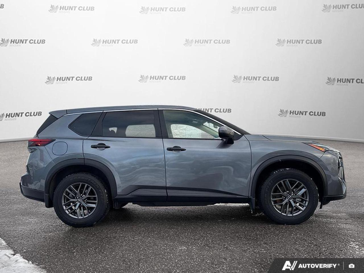 2024 Nissan Rogue S Photo