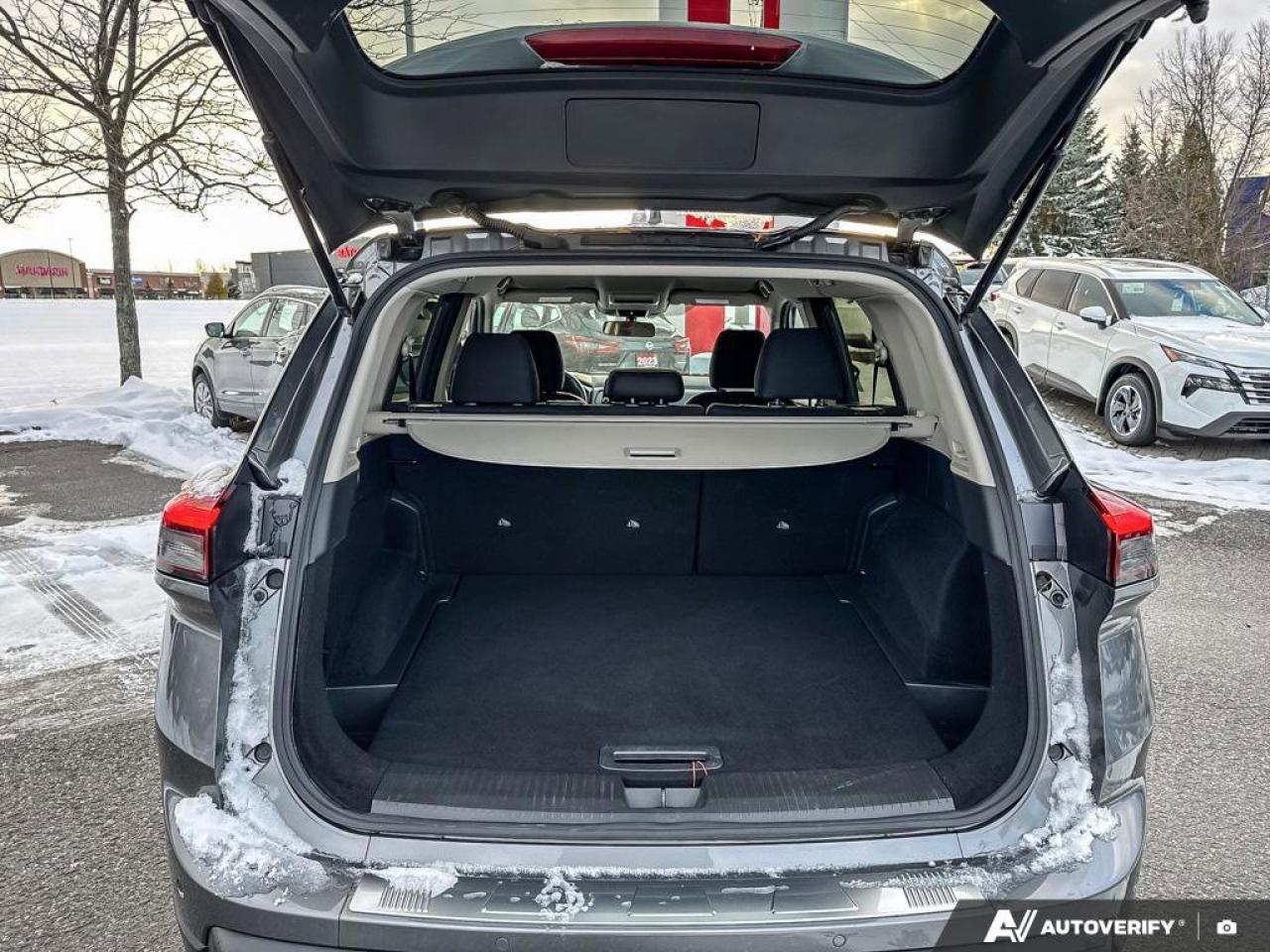 2024 Nissan Rogue S Photo