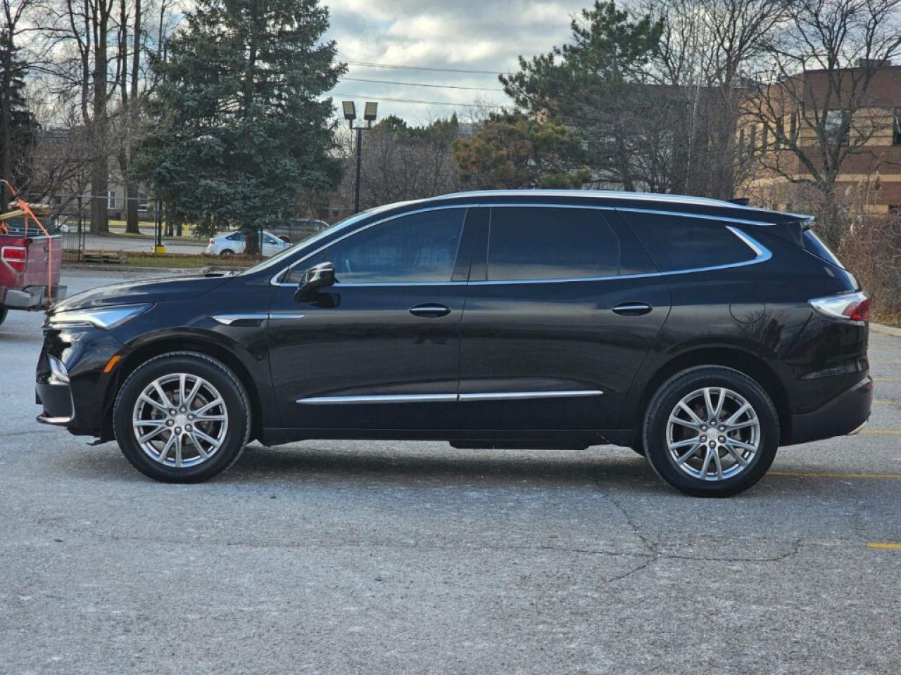 2022 Buick Enclave Essence All-Wheel Drive Automatic Photo3