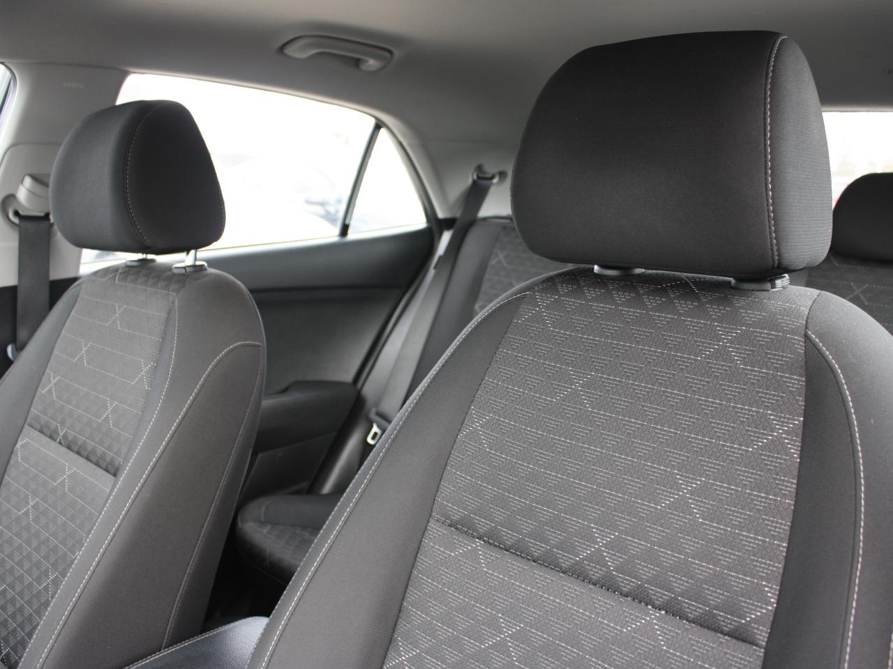 2023 Kia Rio 5-door LX+ / Heated Seats / Backup Camera / Bluetooth Photo