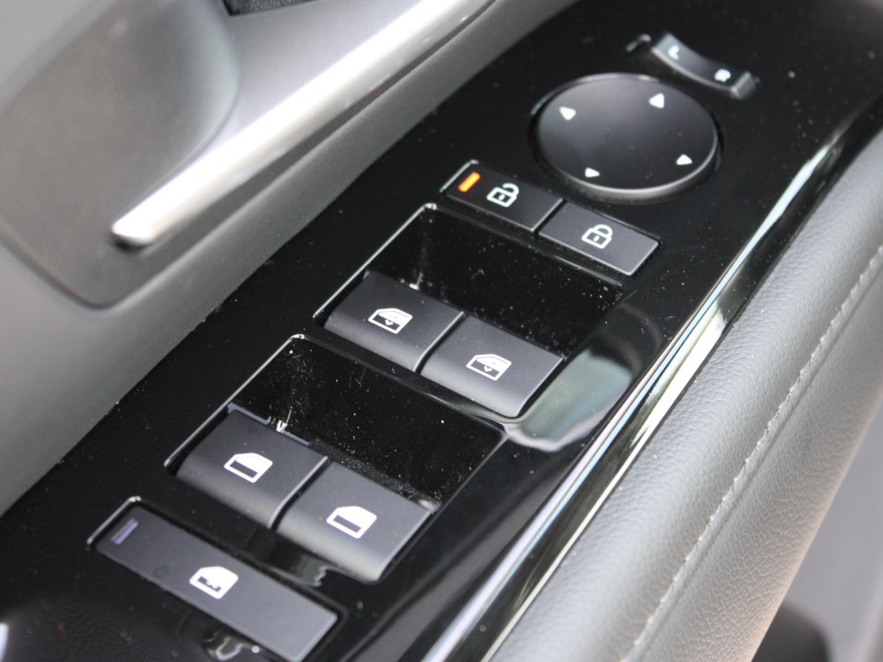 2025 Hyundai Tucson Hybrid Ultimate / Leather / Nav / Free Winter Tires Photo