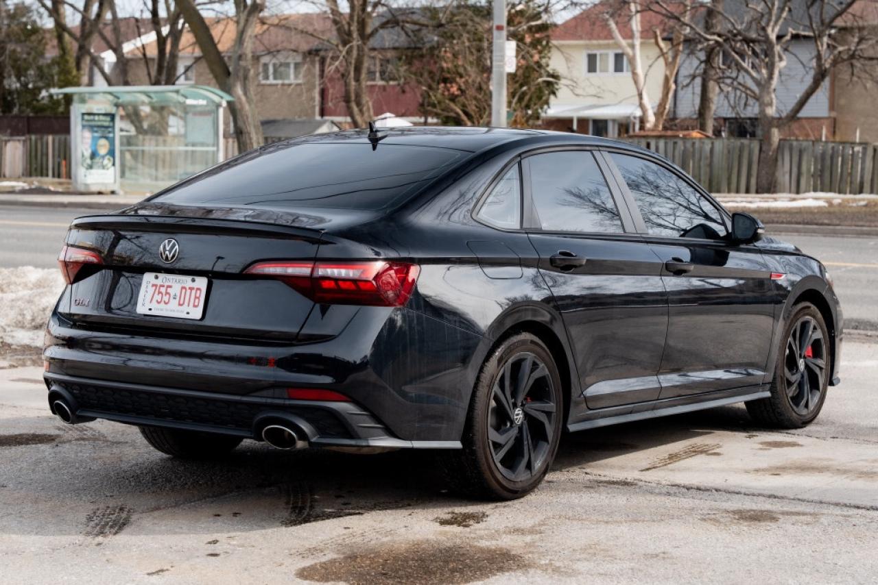 2024 Volkswagen Jetta GLI 2.0T GLI - Manual - 40th Anniversary Edition Photo2
