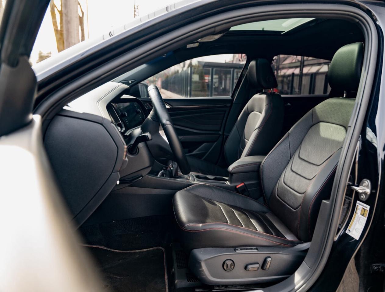 2024 Volkswagen Jetta GLI 2.0T GLI - Manual - 40th Anniversary Edition Photo