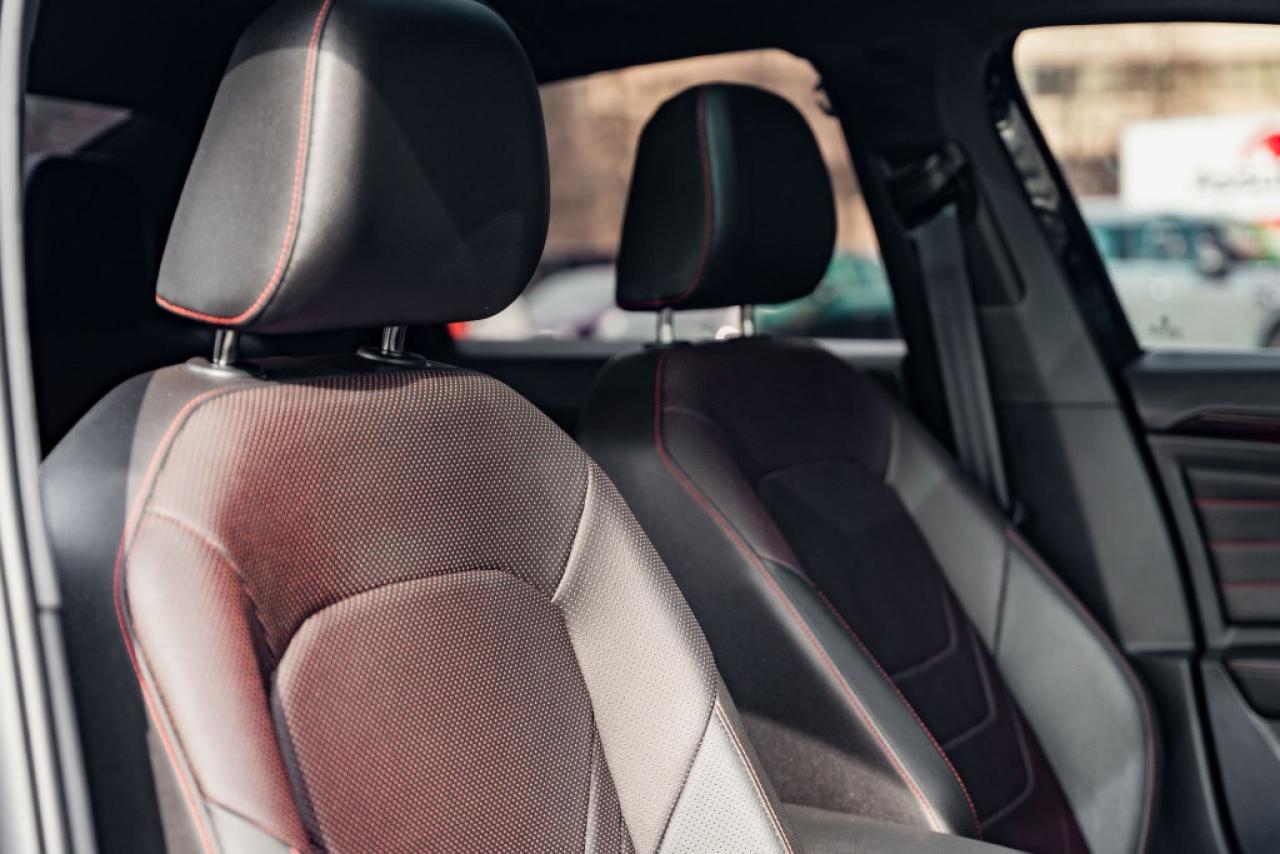 2024 Volkswagen Jetta GLI 2.0T GLI - Manual - 40th Anniversary Edition Photo