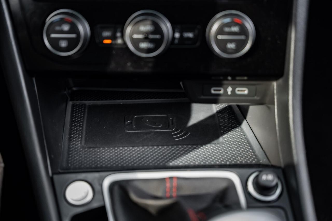 2024 Volkswagen Jetta GLI 2.0T GLI - Manual - 40th Anniversary Edition Photo